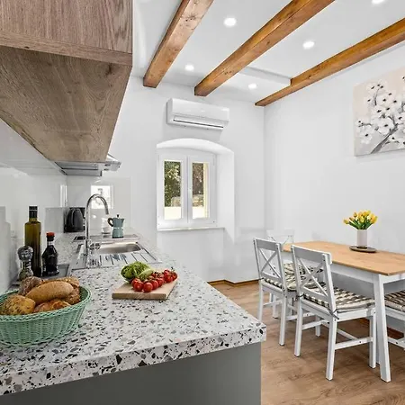 Apartment Old Tower Center *