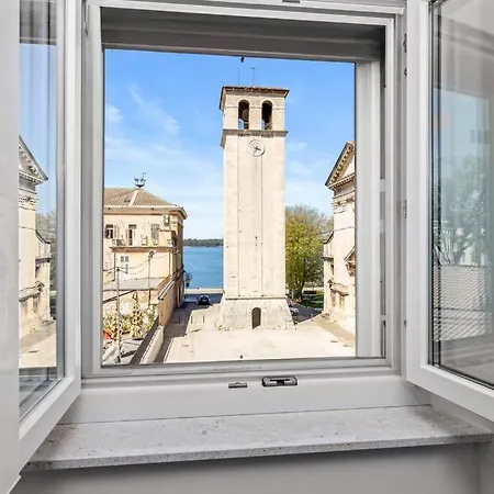 Old Tower Center Apartment