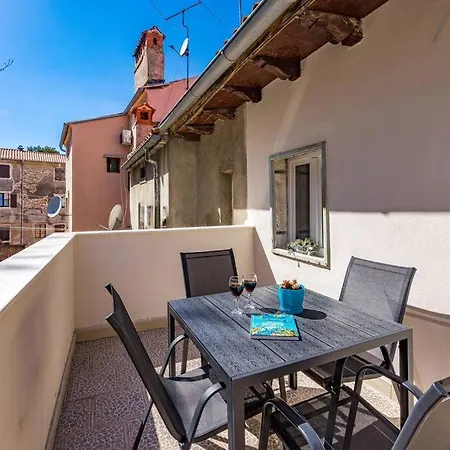 Apartment Old Tower Center *